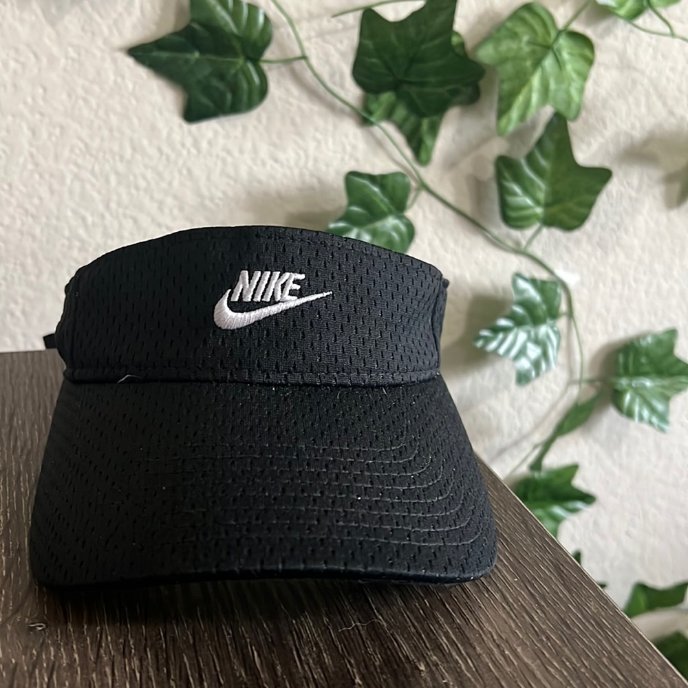 Nike Visor